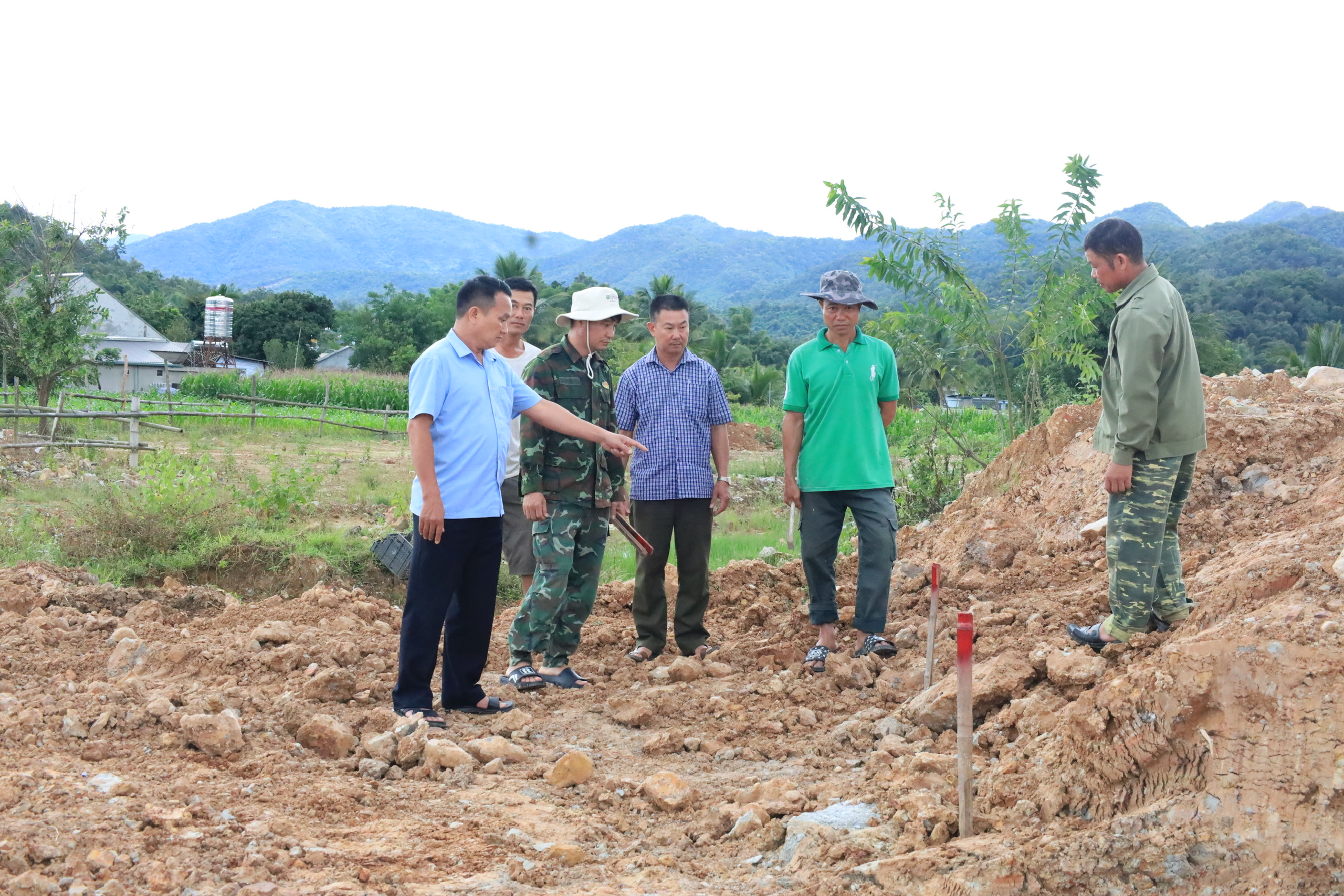 Xã Thanh Nưa đẩy nhanh tiến độ xác định ranh giới, cắm mốc đất đai