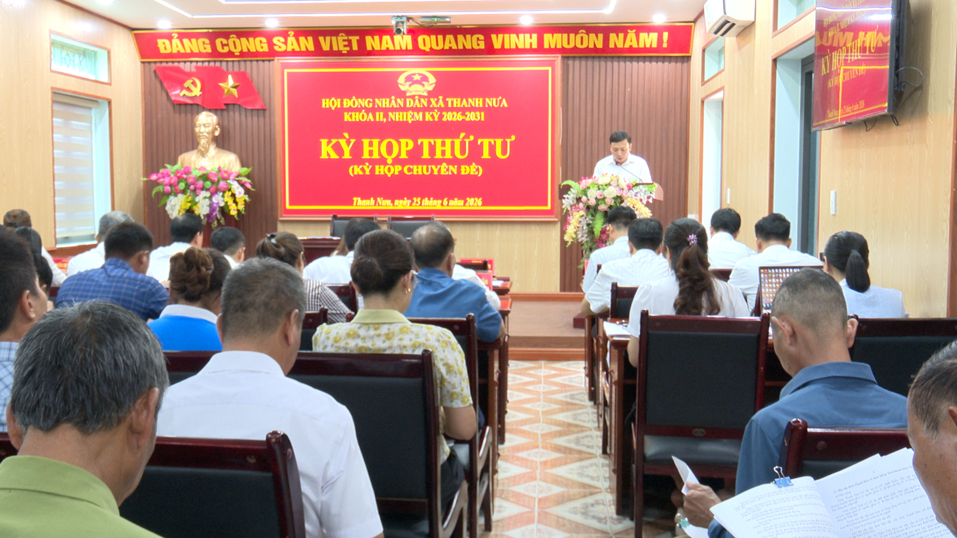 Hội đồng nhân dân xã Thanh Nưa tổ chức kỳ họp thứ 4 (kỳ họp chuyên đề)